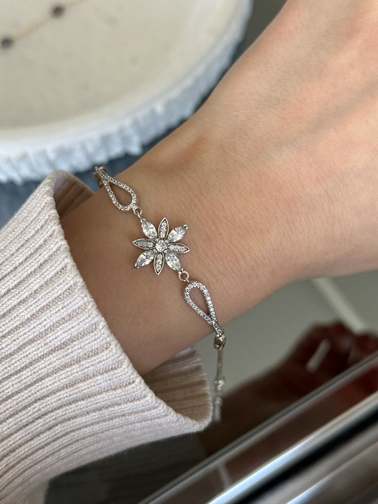 Silver Floral Bangle